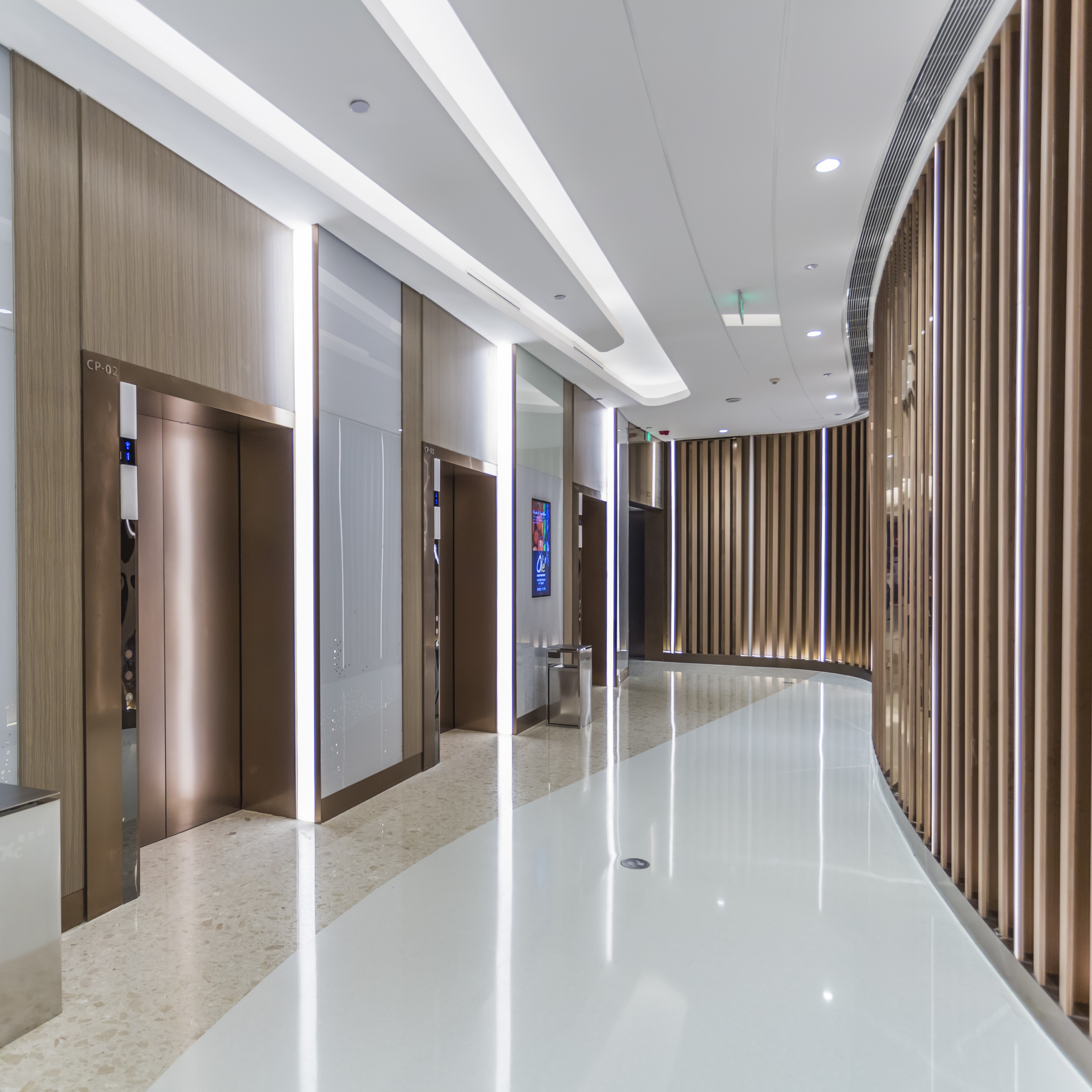 Elevator/Lift